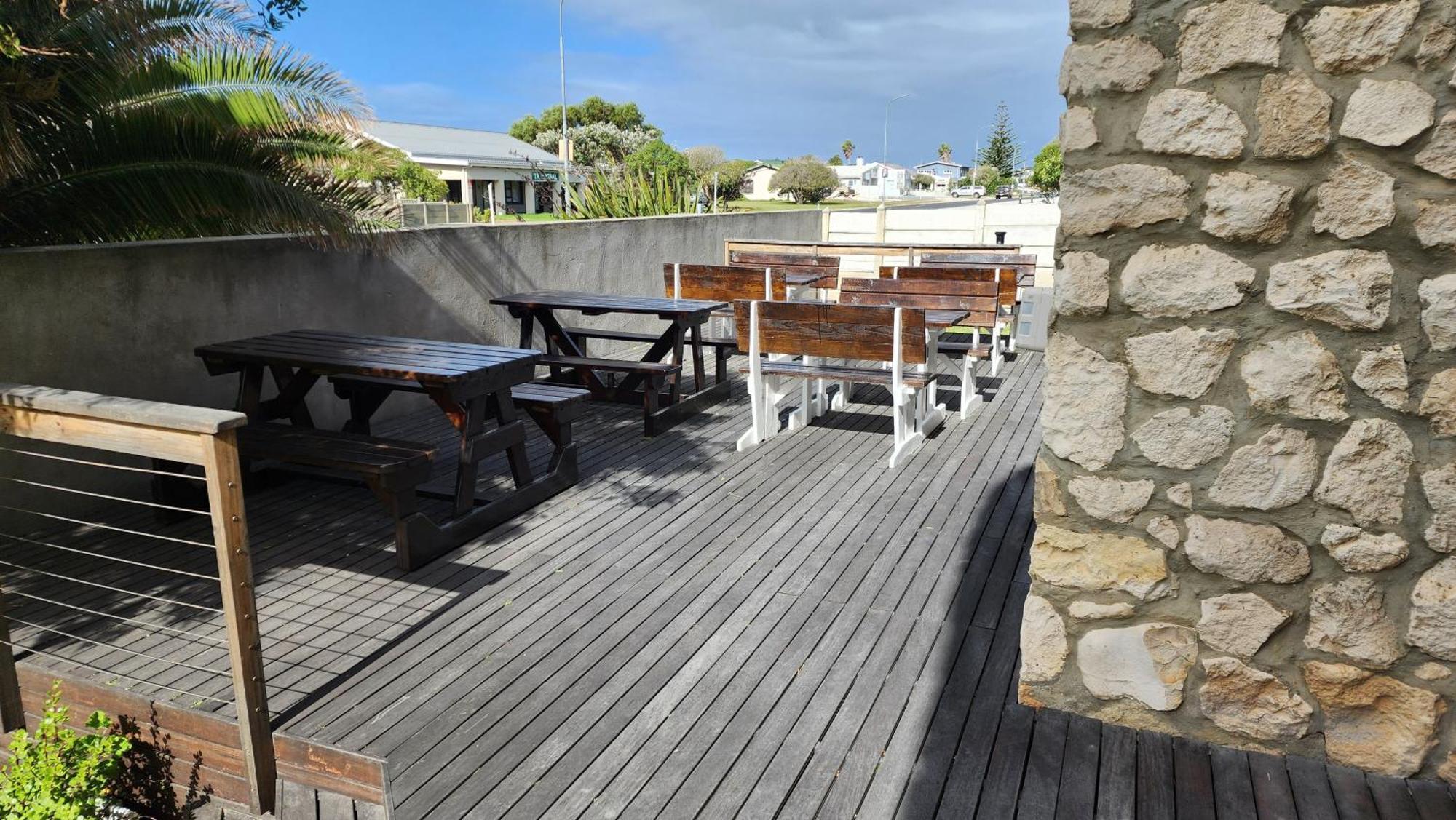 Stonehouse On Main Hotel Struisbaai Exterior photo